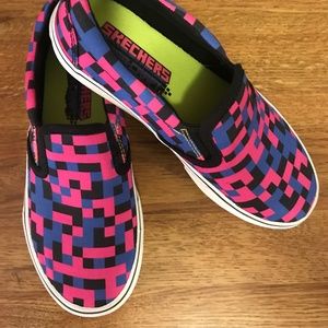 NEW Skechers Street Fame Mega Craft Slip On Sneakers. Girls. Multicolor. Size 1